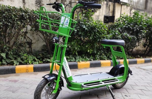 印度的共享摩托公司正从燃油车转向电动车，因为有笔“单位经济效益”的账要算