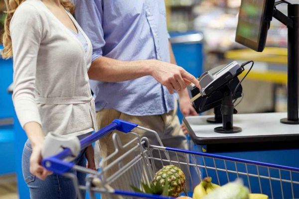 超市的自助买单柜台，为什么总是没人愿意用？