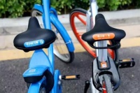 摩拜小蓝单车在北京涨价 网友：骑得快就多收不了钱