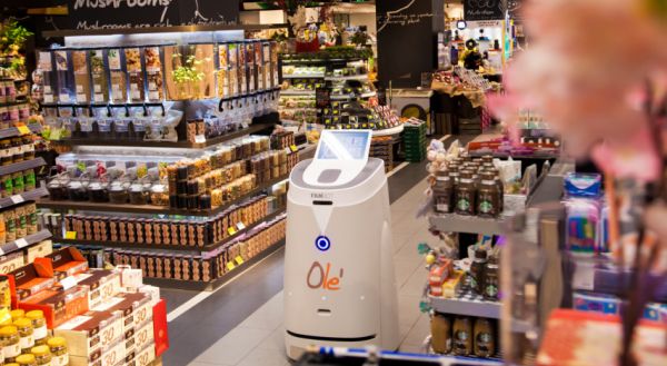 推出“主动找人”的零售机器人，「越凡创新」已与雀巢、猎豹、碧桂园、富士康战略合作