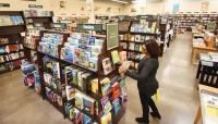 出价近7亿美元 对冲基金收购全美最大零售书店