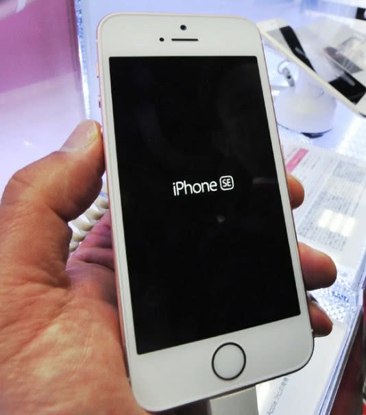 外媒：苹果明年春季将发布新款低价iPhone