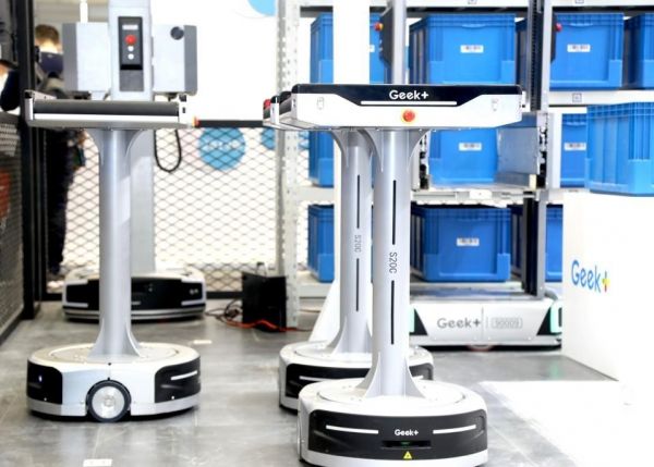 极智嘉携新品亮相2019亚洲物流展：推出柔性无人仓解决方案和小型搬运机器人