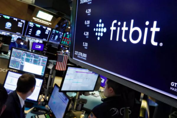 谷歌吃下Fitbit，盯上的不止是智能手表