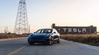 我开着的这台 Model 3,与它背后的奇迹工厂
