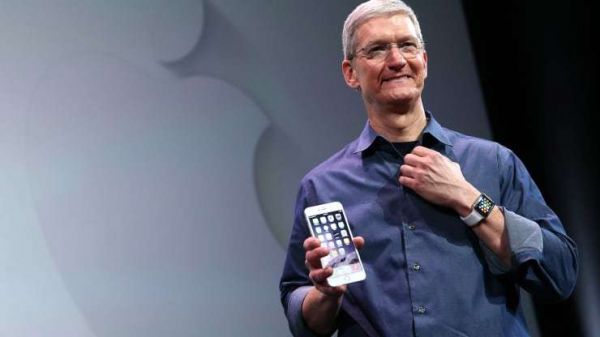 iPhone十年卖出14亿部：苹果手机如何创造和摧毁行业并改变世界？