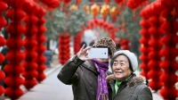 日媒:学用微信淘宝,中国老年人不甘落后
