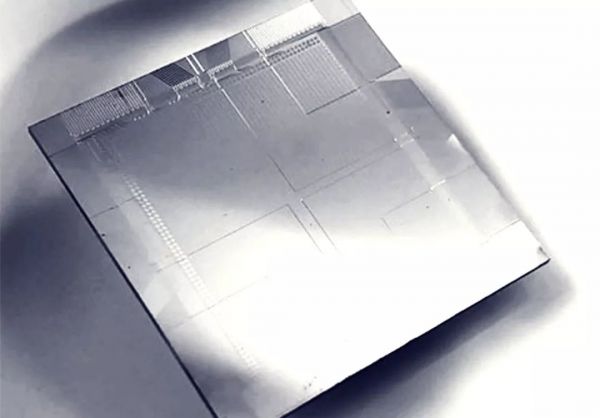 潮科技 | 瑞士3D打印公司「exaddon」电化学沉积技术实现超高分辨率，纳米金属3D打印比头发小100倍的零件