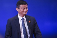马云:我们除了“救救”孩子,还要“帮帮”校长