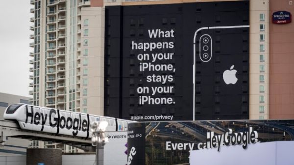 直击CES 2020 | 苹果上演“火药味”辩论：“iPhone易丢，数据不能丢”