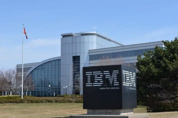 打破五个季度下降趋势，IBM收购红帽见成效？
