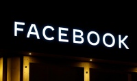 Facebook股价周四暴跌6% 警告营收增长将继续减速