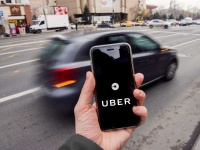 Uber或暂时停用被确诊为新冠肺炎的司机和乘客账号