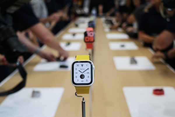 产品观察 | OPPO出了款智能手表，有点美，也有点鸡肋