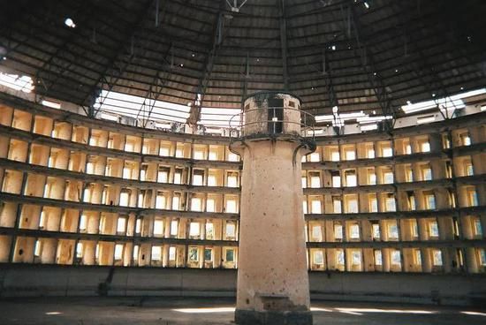 图：1928年的古巴Presidio Modelo“圆形监狱”