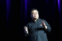 被友商坑?老罗刚喊全网最低 就有电商称“低过老罗”