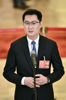 马化腾因身体原因缺席两会,关注产业互联网 探索共享制造模式