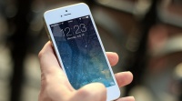 美国法官裁定:FBI查看iPhone锁屏也要搜查令