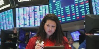 美股全线收涨，蔚来大涨逾18%，拼多多涨近9%