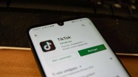 【虎嗅早报】特朗普：有意收购TikTok的公司同意向美政府付钱；Facebook正式推出TikTok“复制品”