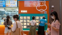 盒小马在上海同开六店 可提前下单到自提柜扫码取餐