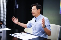 要让用户接受5000元以上的小米手机,雷军还要努力