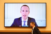 Facebook扎克伯格亲自前往FTC作证 回应反垄断调查