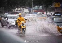 《外卖骑手,困在系统里》刷爆朋友圈,美团:暂不回应