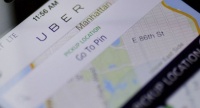 美非白人司机诉Uber：乘客歧视我打差评，却开除我