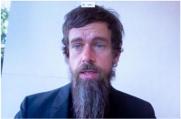 奇怪的关注点,推特CEO在国会听证,他的胡子“火”了