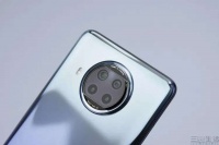 2021年的智能手机,会实现真正的“变焦”吗?