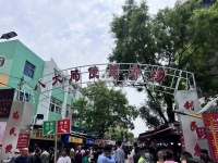 我在淄博吃烧烤:排队九小时,差点露宿街头