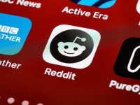 Reddit 宣布裁员 5%，并缩减今年招聘计划