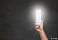 你相信光吗?Li-Fi技术揭秘:打开灯就能上网