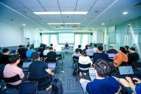 国内首次!百度智能云举办文心千帆大模型平台伙伴开发实训营