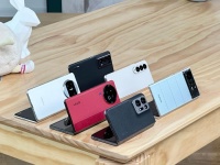 当下并不是所有折叠屏都牺牲了影像……