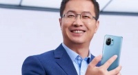 卢伟冰应该向沈炜学习
