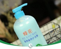 两天“捡粉”超百万，产品卖断货，爱哭穷的蜂花真有一套 || 深度