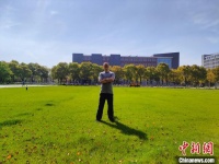 德国教授汤卫思:在中国研究人工智能,我乐在其中
