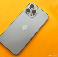 iPhone 15太差了?李楠罗列苹果11个黑点,对比罗永浩谁骂得更狠?