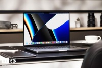 Mark Gurman:苹果 M3 款 MacBook Pro / Air 预计明年年初发布