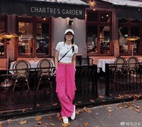 商家解释为什么签下吴艳妮:她独特,未被外界干扰失去真实的自己