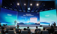 李彦宏:中国大模型“过剩”,需要100万量级AI原生应用
