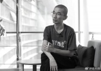 俞敏洪惊醒！孙东旭被免职，有机构愿意花5个亿买断董宇辉合同