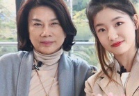 孟小姐长得挺好看的，但面相……真的不如董明珠厚道……