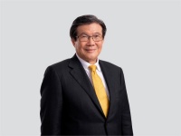 大翻盘：他，超越李嘉诚，华人新首富