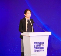 接连给京东采销、客服涨薪 刘强东把压力给到了谁？