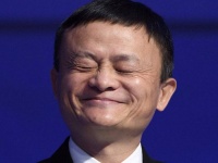 马云发挽联悼念，雷军也发文悼念，宗庆后江湖地位为何这么高？