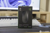 玩游戏鼠标是越轻越好吗？我还是喜欢带电池的雷蛇毒蝰 V3！