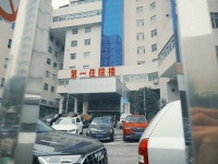规培生穿上白大褂:打杂,学生,还是医生?